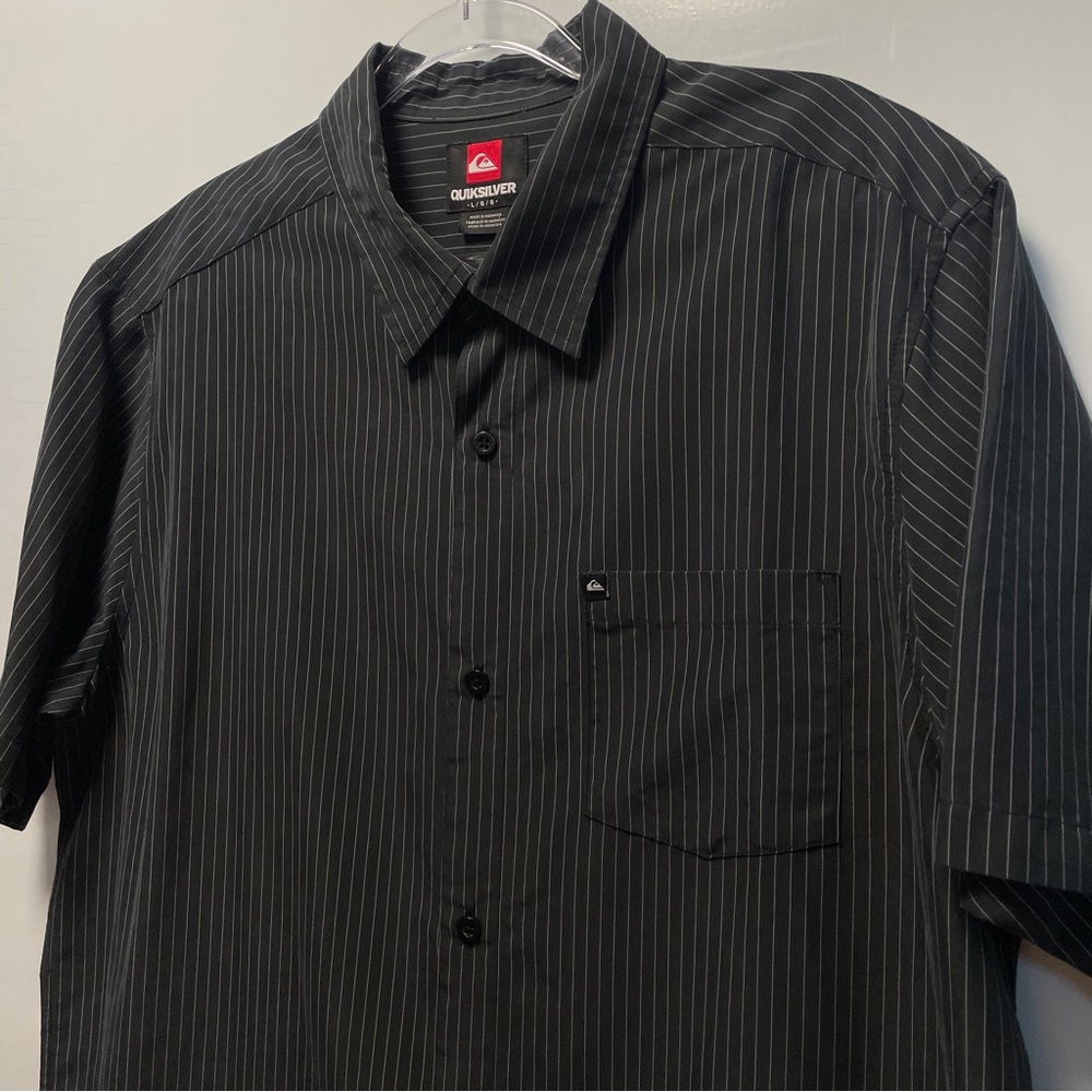 Quicksilver Asymmetrical Back Yolk Button Front Shirt
